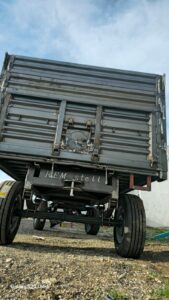 REM STEEL 0544 662 96 49 METALİN SANATA DÖNÜŞÜM NOKTASI Rem Lazer Çelik Polatlı firması olarak milimetre hassasiyetinde titizlik ve özveriyle yapılan hizmetlerimizden kareler paylaşılmıştır. Emekleriyle ve tecrübeleriyle Piyasaya yıllarını vermiş ustalarımızın görünmeyen imzalarıdır aslında bu kareler. kimi zaman hayalleriyle gelen müşterilerimizin hayallerini gerçekleştirilmesi, kimi zaman da metalin sana dönüşüm noktasında zanaatkar ustalarımızın metali elleriyle yoğurması aklıyla tasarlaması emek ve tecrübesiyle süslemeleridir imzaları. devasa yüklerinizin güvenle teknoloji ve makine ekipmanlar ile kolaylıkla taşınabilmesi işlenebilmesi için ömürlerini emeklerini zanaat ve tecrübelerini katan tüm ustalarımızın alınteridir. sessiz çığlıklar ile çığ gibi büyüyen teknolojiye katkılar sağlayan ustalarımız kimi zaman treyler, kimi zaman tarım römorku, kimi zaman havuz dorse, kimi zaman harfriyat, kimi zaman ziraat aletleri, kimi zaman orman yangınlarında vatansever çiftçimizin elinden ormanların ciyerine su serpen toma itfaiye tankeri olmuşlardır.